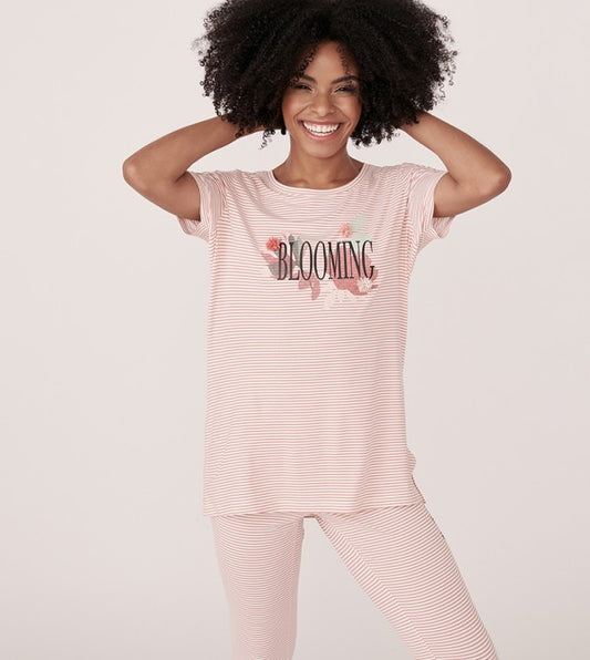 La Vie en Rose Slit Blooming Printed Short Sleeve Scoop Neck T-Shirt - M