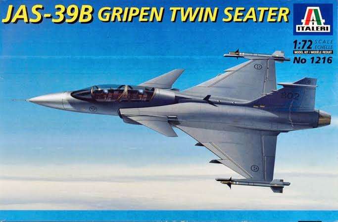 Italeri JAS-39B Gripen Twin Seater